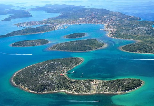 Pogled iz zraka Otok Murter z bližnjimi otoki - Zminjak, Tegina, Veliki Vinik, Mali Vinik