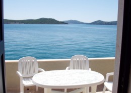 Apartment Dario 2 + 3, Island Murter-Betina