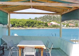 Apartmaji Nedeljko 2 + 1, 4 + 1, Otok Murter-Betina