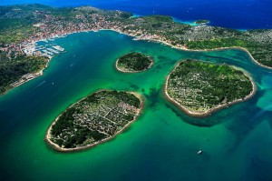 L'île de Murter avec la ville de Murter